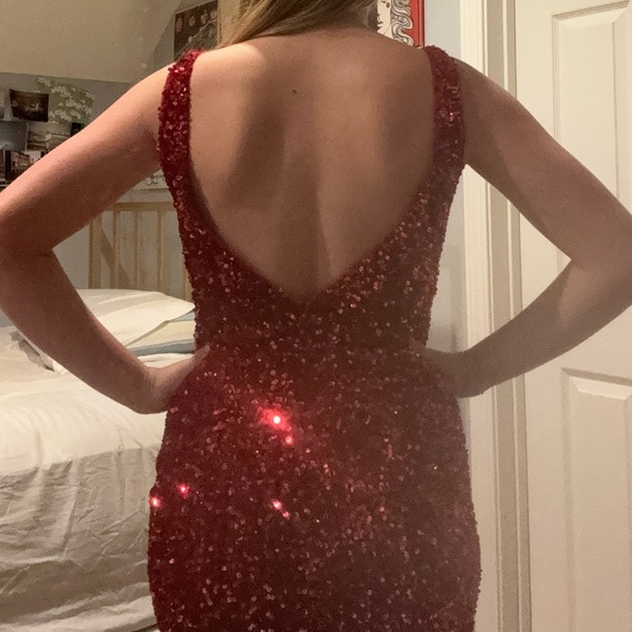 Red Sherri Hill mini dress. Size 6 - Picture 3 of 4